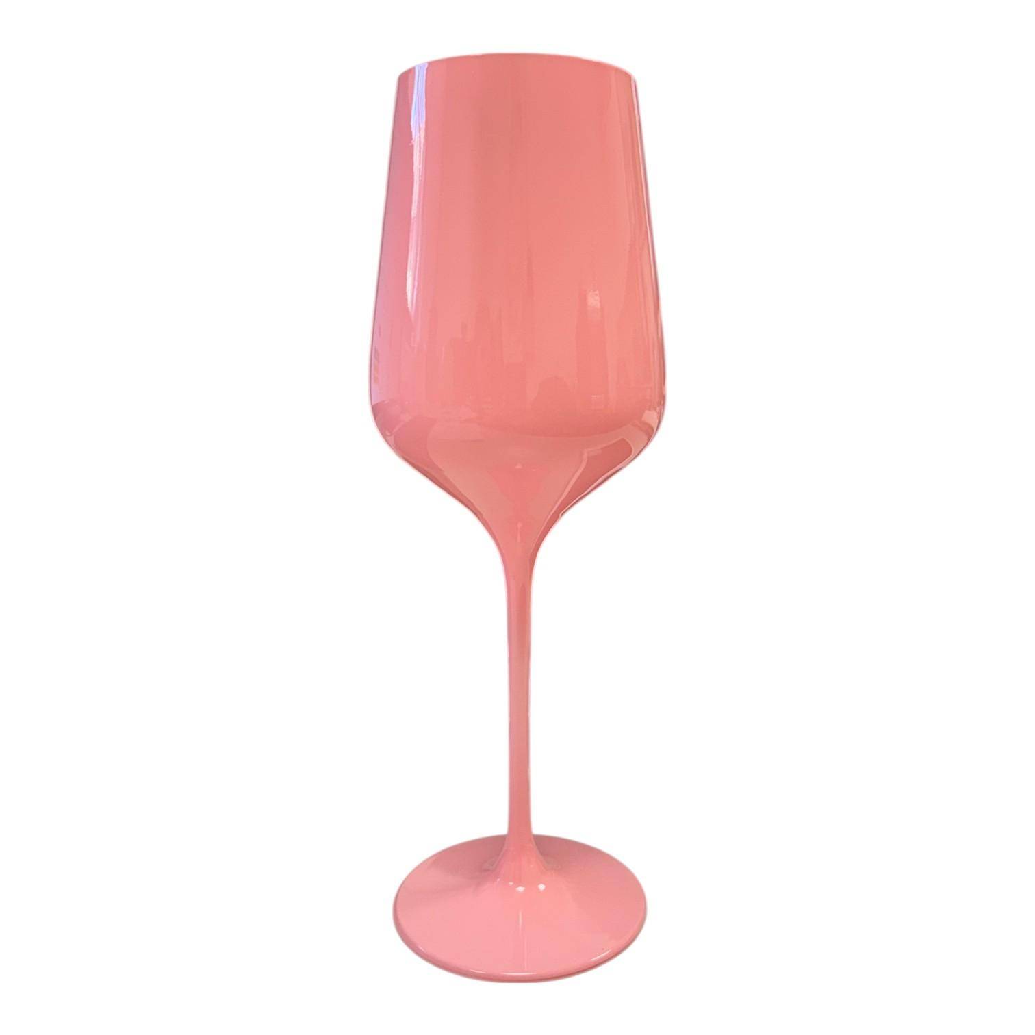 Rosa Colorato Weinglas aus Kristallglas freigestellt