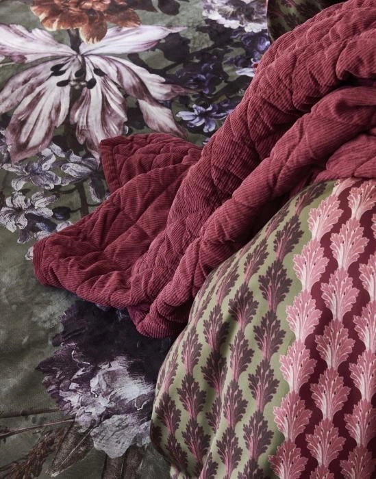 ESSENZA Baumwollsatin Bettwäsche Tesse Cherry Red 135 x 200 cm + 80 x 80 cm