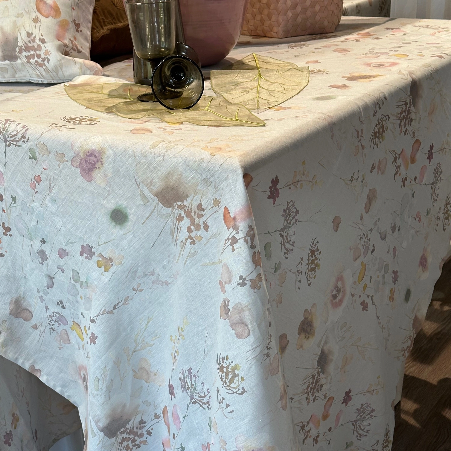 Pichler Leinen Tischdecke Ophelia in Kiesel 140 x 225 cm