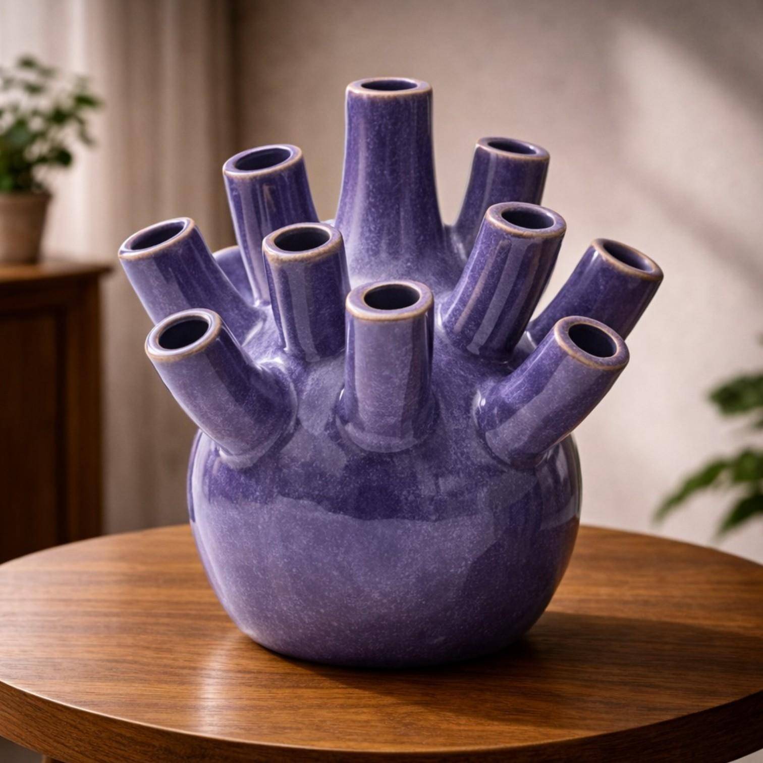 Luimes Vase in Lila mit glatter Oberfläche, organischem Design, ca. 22 cm