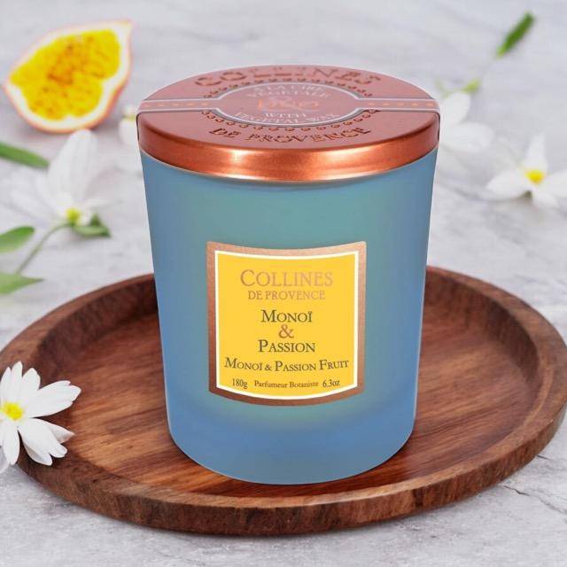 Von Collines De Provence - Duftkerze Monoï und Passionsfrucht 180g