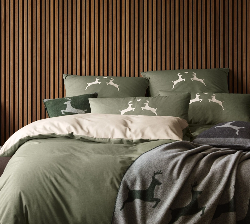 Elegante Kissenhülle zur Soft Flanell Bettwäsche Alpenchic Hirsche Zirbe 40 x 80 cm