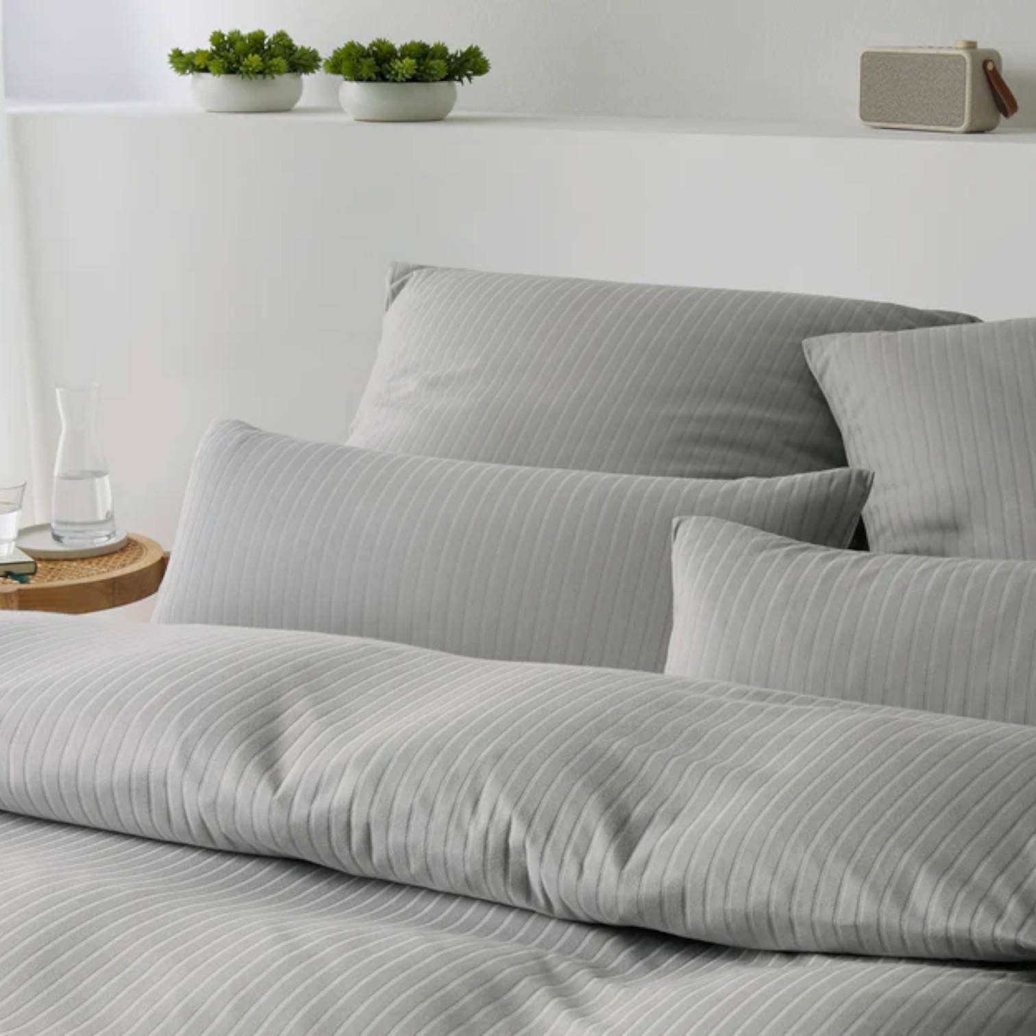 Elegante Jersey Bettwäsche Solid Stripe Greige 135 x 200 cm