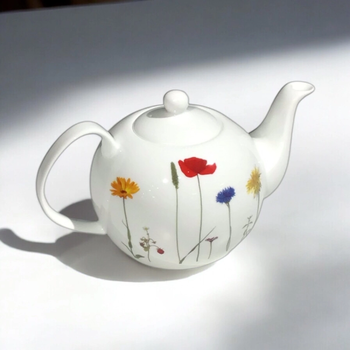 Cup & Mug Fine Bone China Teekanne Naturwiese/Blumen