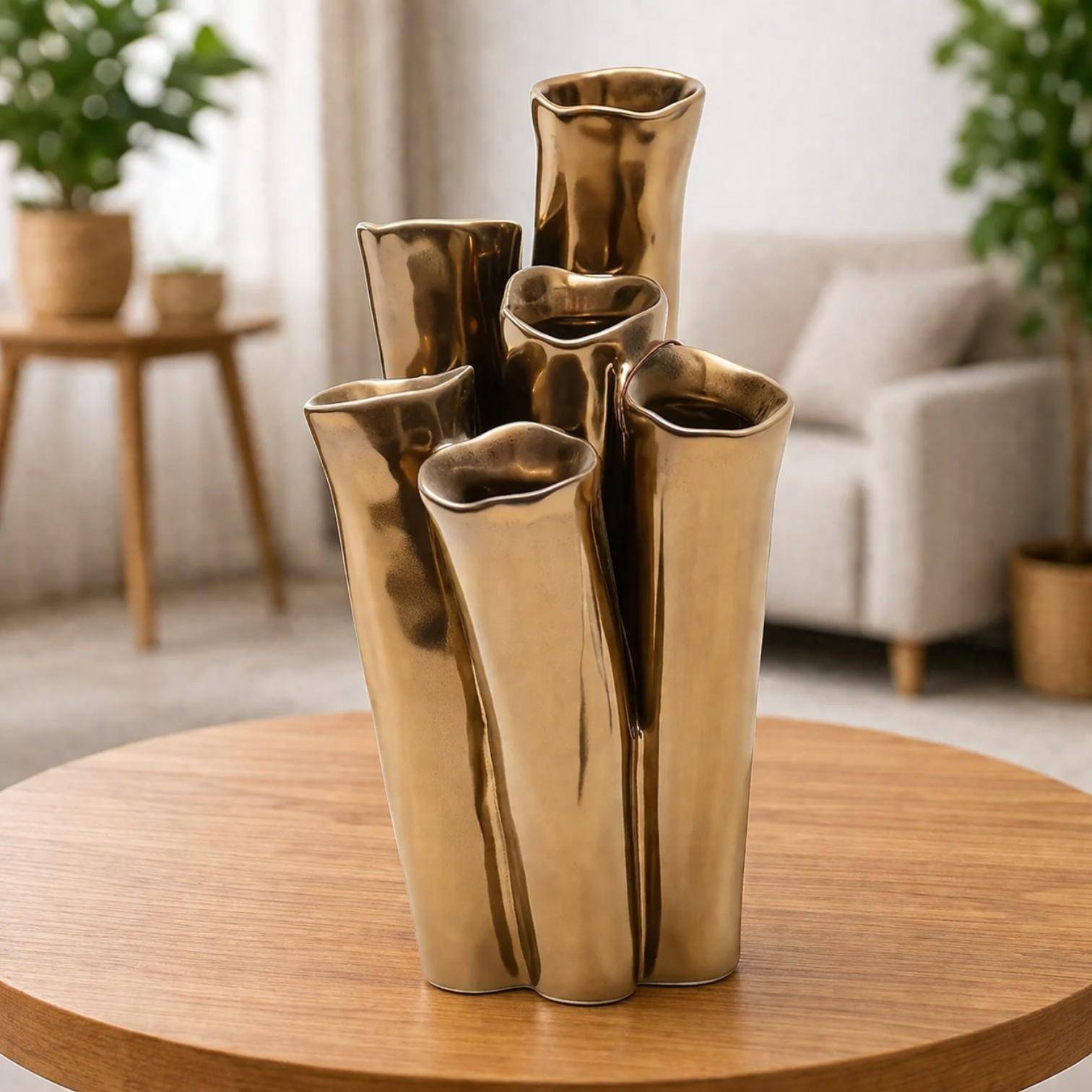 Luimes Vase in Gold mit glatter Oberfläche, organischem Design, ca. 20 cm