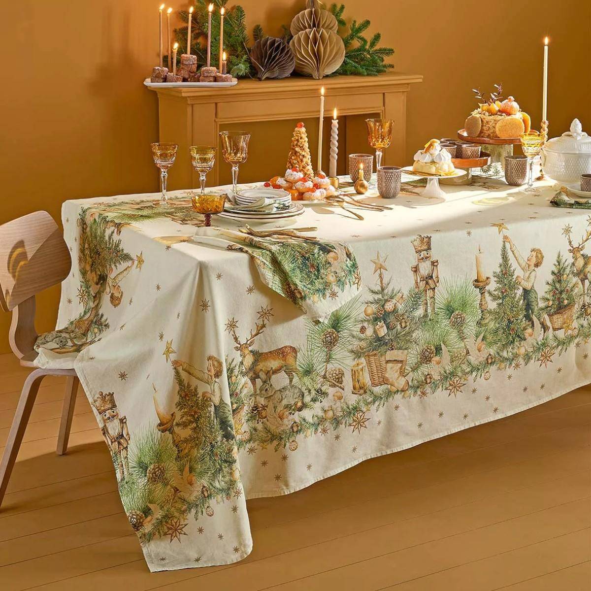 Garnier Thiebaut Mitteldecke Noel vintage Dore 115 x 115 cm