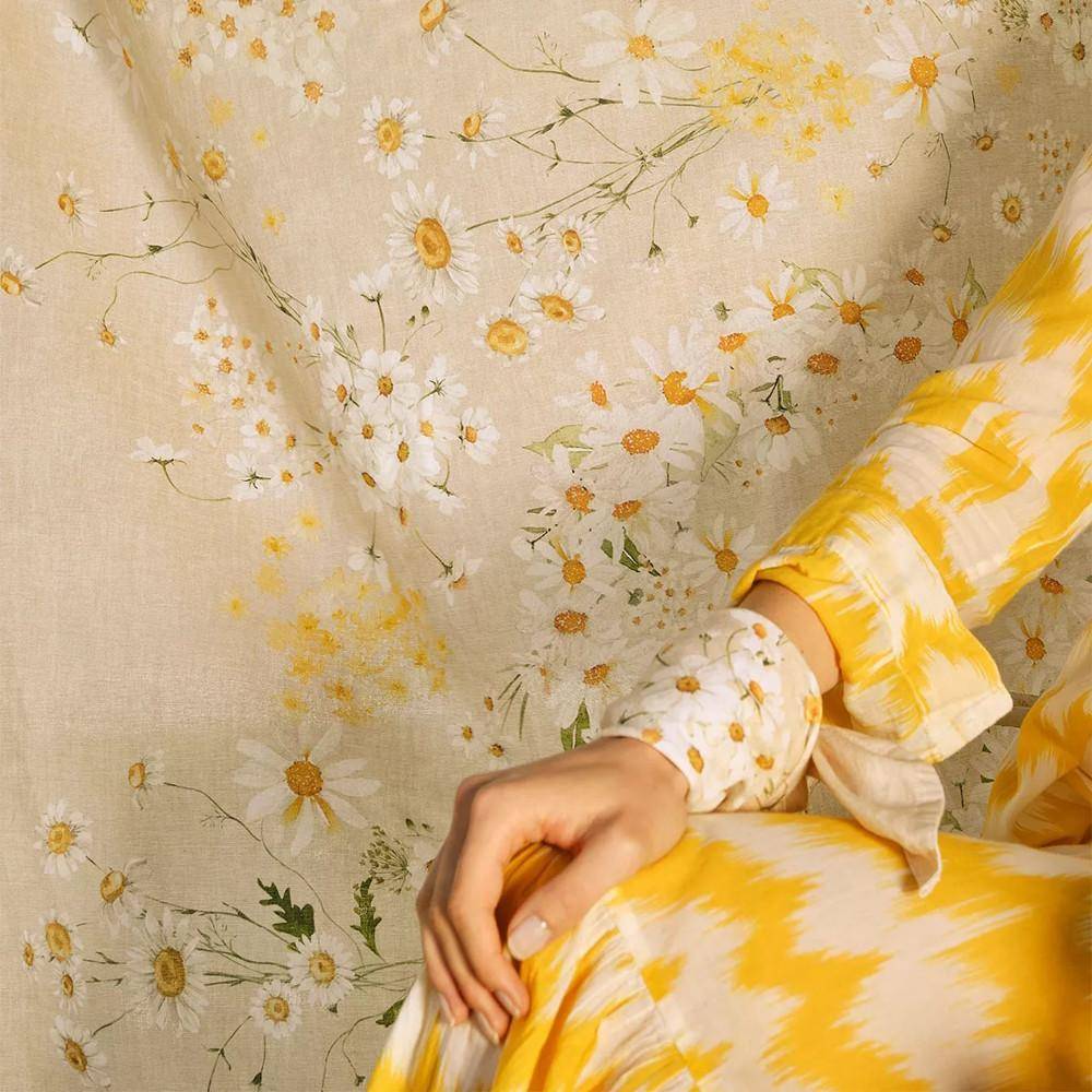 Garnier Thiebaut Daisy Chanvre Tischdecke Halbleinen Blumenmuster Detail