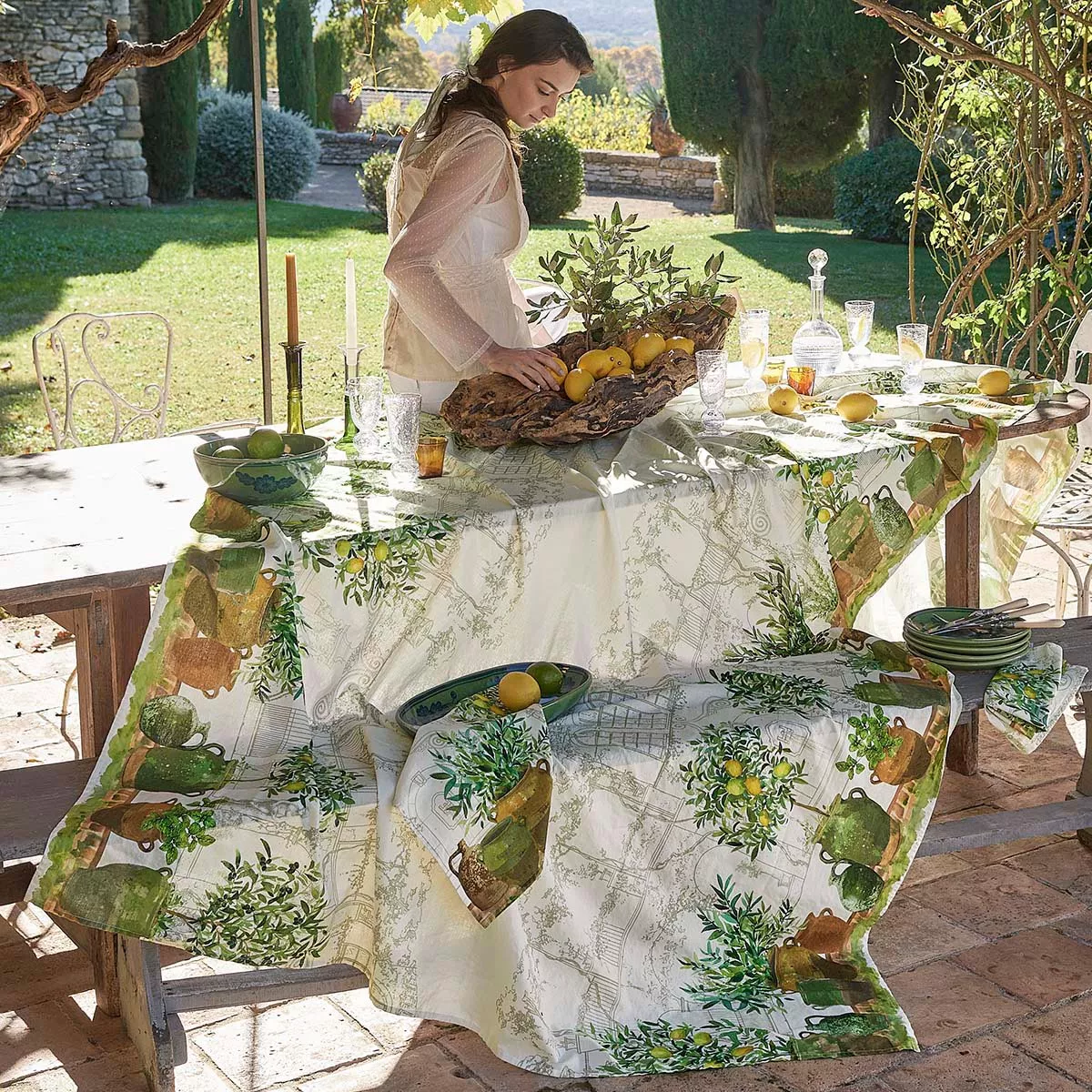Garnier Thiebaut Jardin Provençal Olive Muster mit Olivenbäumen und Zitronen