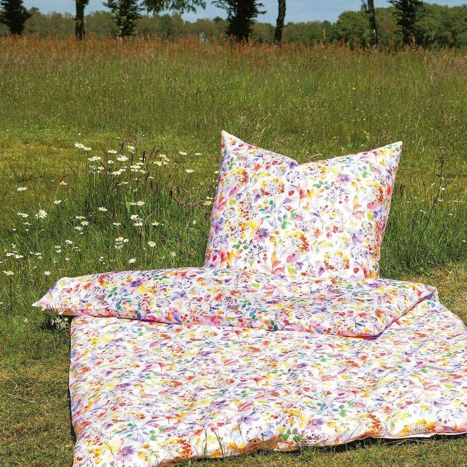 Janine Bettwäsche Modern Art " Blütenwiese" in Multicolor 155 x 220 cm