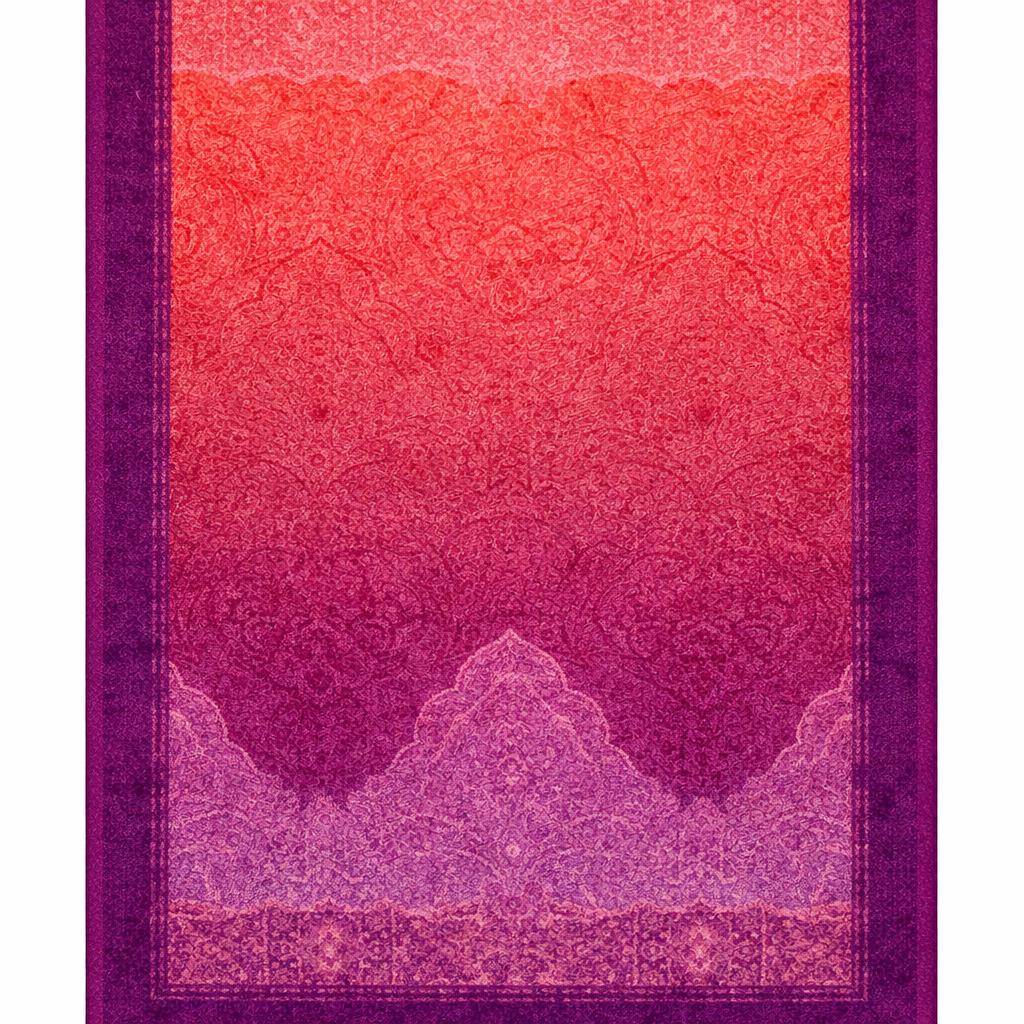 Bassetti Plaid Dolceacqua P1 Detailansicht mit Paisley Muster und Farbverlauf in Fuchsia Koralle
