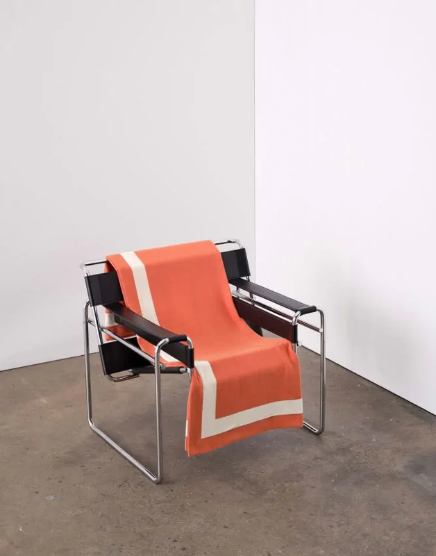 Marc O'Polo Strickplaid Statement in Dark Coral 150 x 200 cm