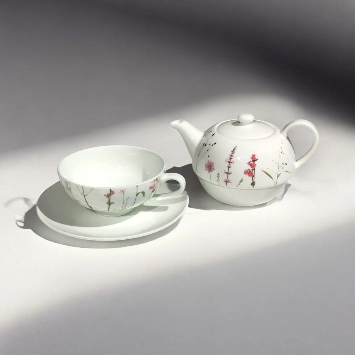 Cup & Mug Fine Bone China Tee for One Set "Rosalie"