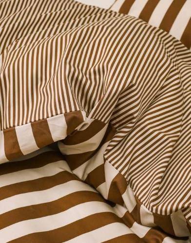 Marc O'Polo Bettwäsche Classic Stripe Toffee Brown 200 x 220 cm
