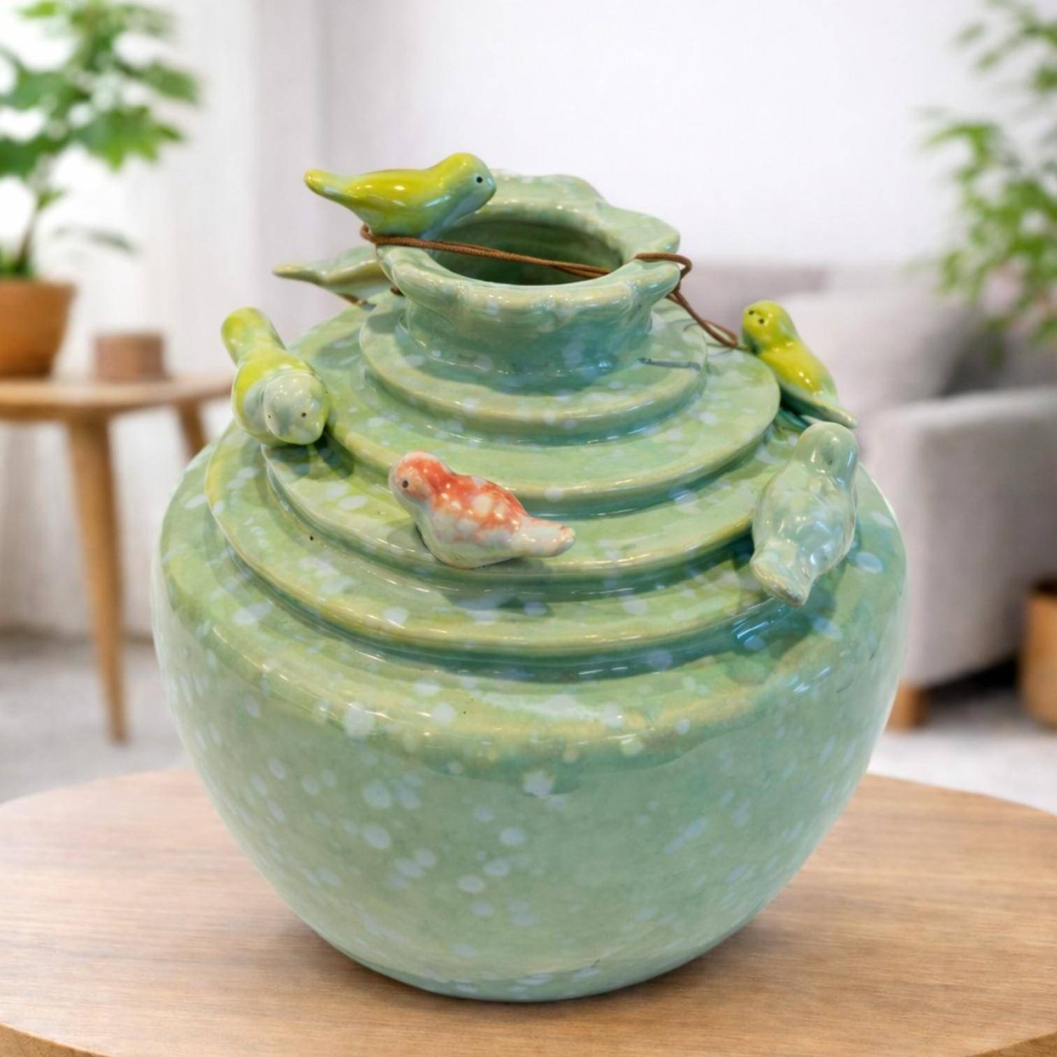 Luimes & Luimes Vase Lovely Birds in Grün Porzellan Designvase mit Vogel Dekor 17,5 x 17 x 17,4 cm