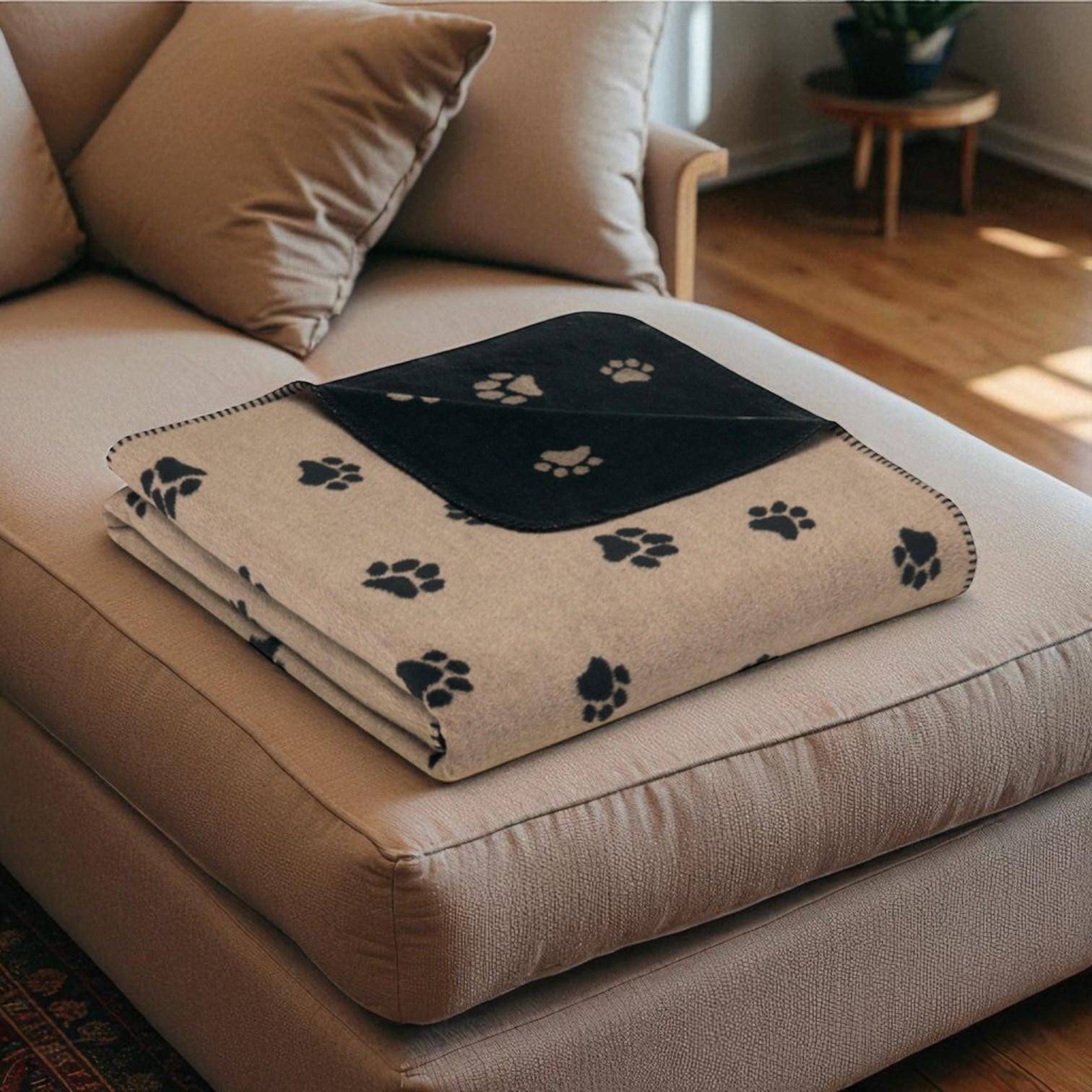 Cawö Wohndecke WE LOVE DOGS Pfötchen 62470 Schwarz/Beige 150 x 200 cm